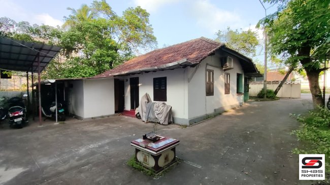 Commercial plot for sale in Edakochi, Ernakulam