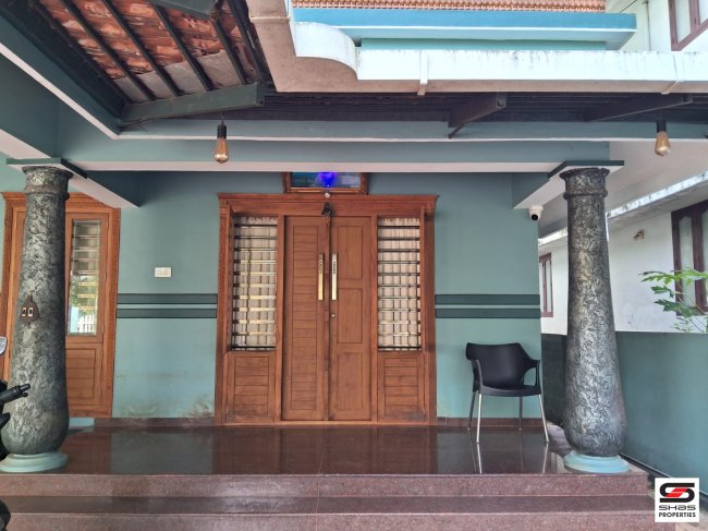 3 BHK house for sale in Ollur, Thrissur