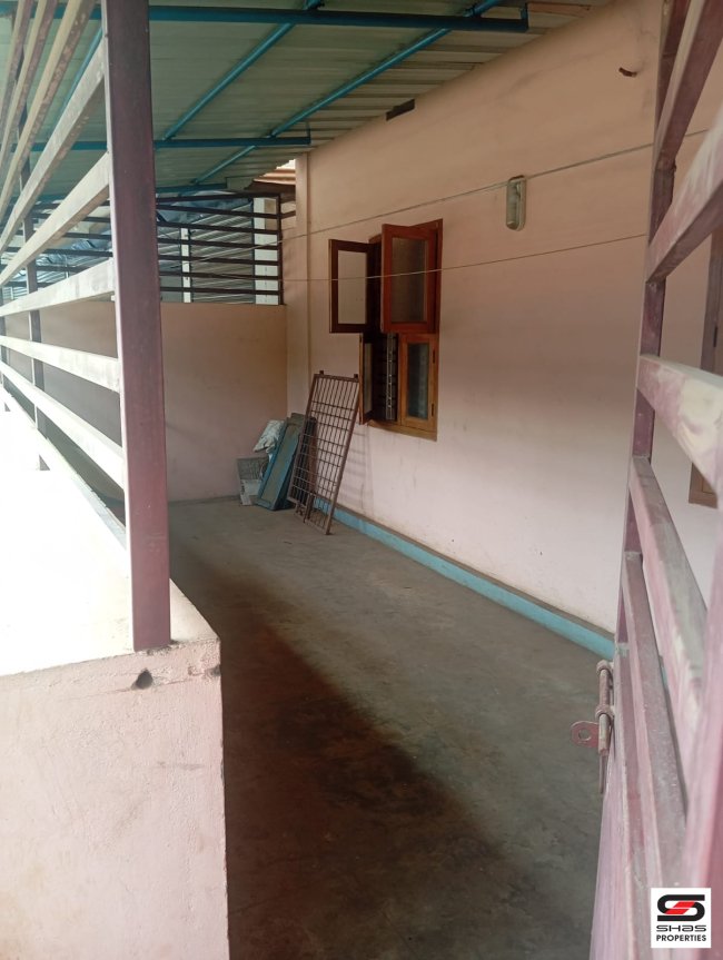  House for Sale in Pathirippala, Palakkad