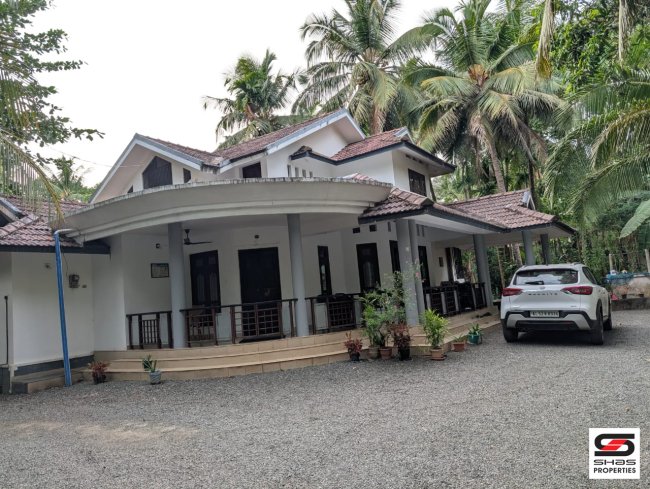 5 BHK House for Sale in Kudallur, Palakkad
