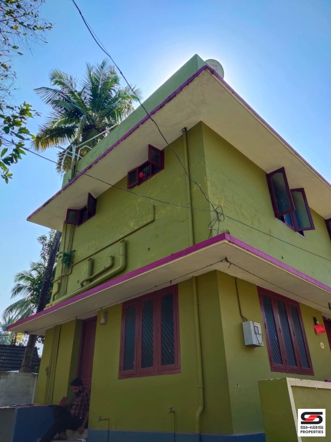 4 BHK House for Sale in Akathethara, Palakkad