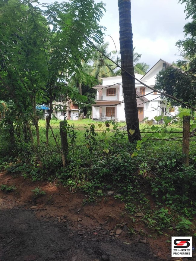 Plot for Sale in near Lakkidi, Palakkad