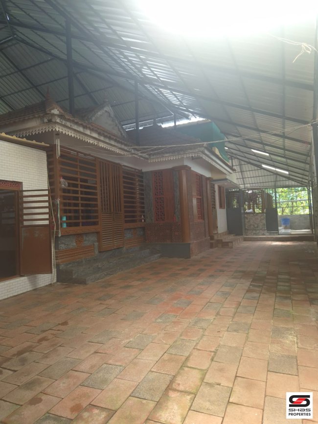 4 BHK House for Sale in Chungam, Palakkad