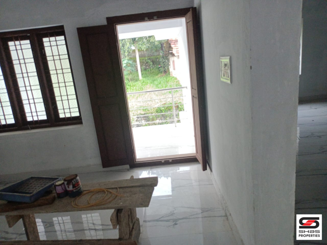 4 BHK house for sale in Mundur, Palakkad