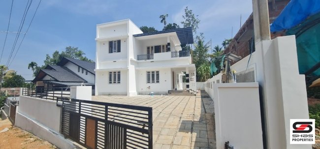 House in Sultan Bathery, Wayanad for sale