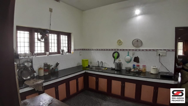 4 BHK house for sale at Angamaly, Ernakulam