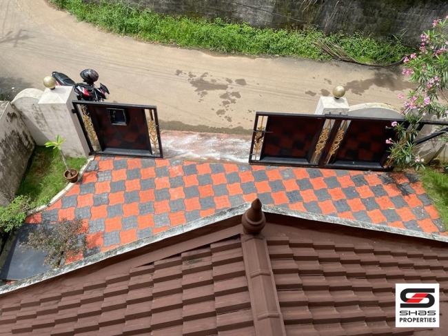  4 BHK House for sale near Petta , Ernakulam