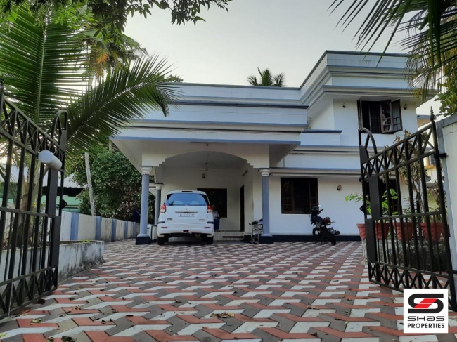 4 BHK house for sale at Angamaly, Ernakulam