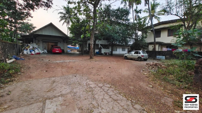 Land with house and godown for sale at Thalikkavu, Kannur