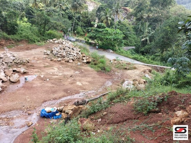 Commercial Plot for sale near Nedumangad, Trivandrum