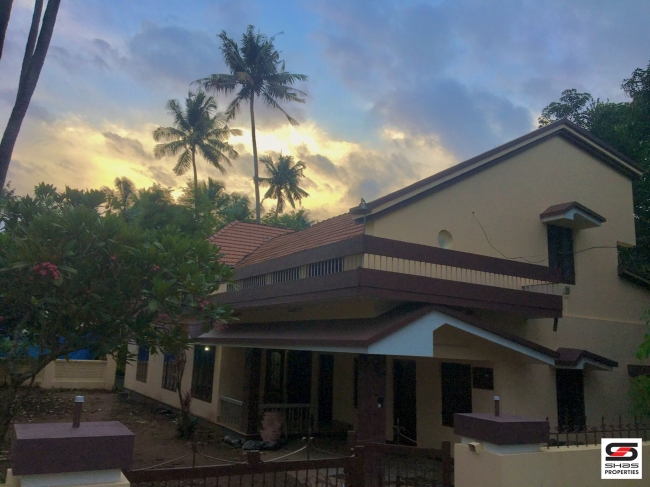 Commercial House for rent at Ollur, Thrissur