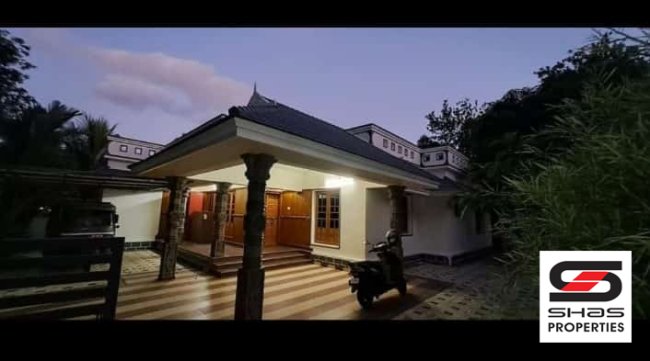 4 BHK house for sale at Chottanikkara, Ernakulam