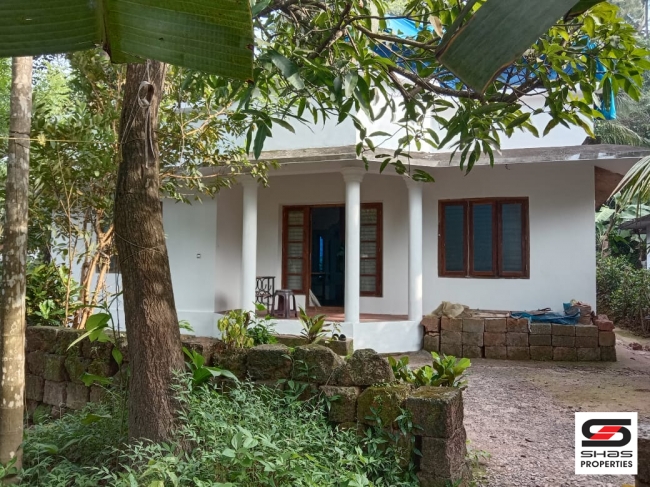 2 BHK house for sale in Puthiyatheru, Kannur