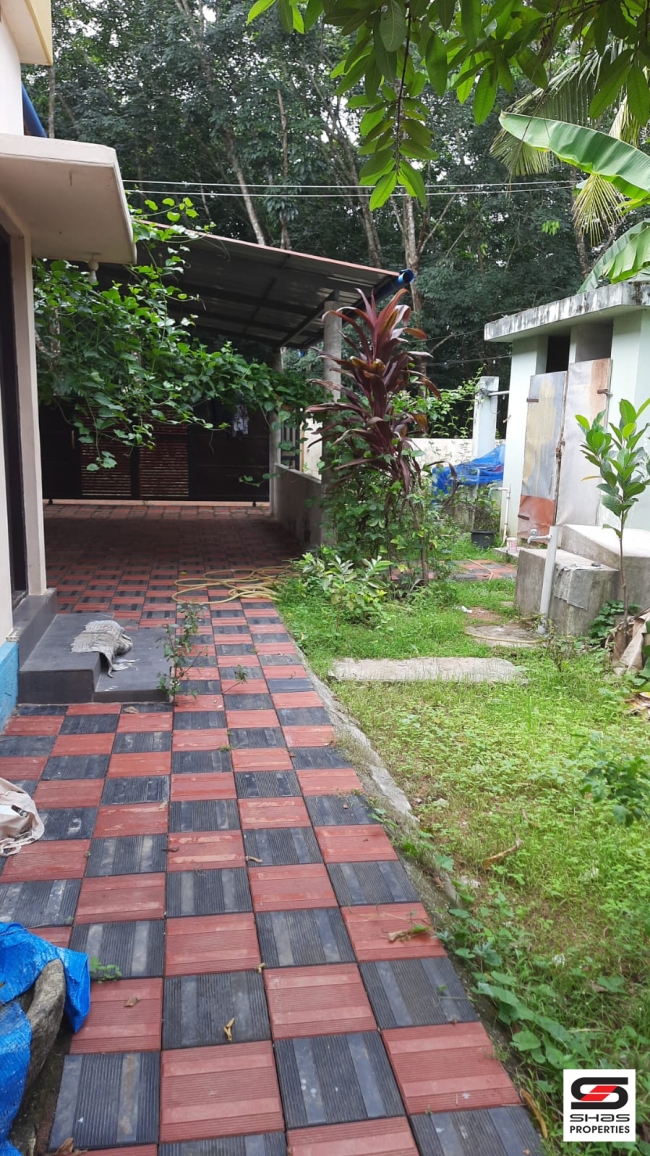 House for sale at Ayoor, Kollam