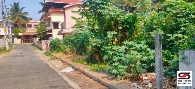 10 Cent house plot for sale in Koppam, Palakkad