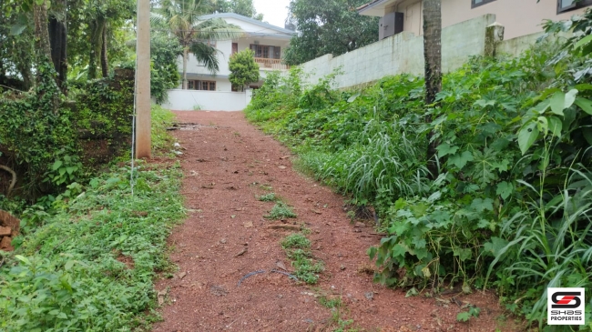 Residential plot for sale in Pallikunnu,Kannur
