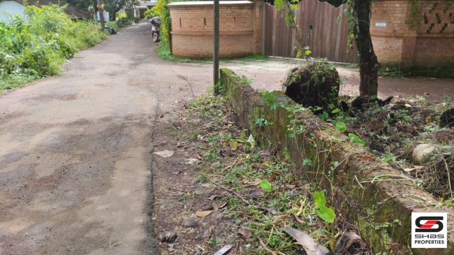 Plot for sale at Kakkad, Kannur	
