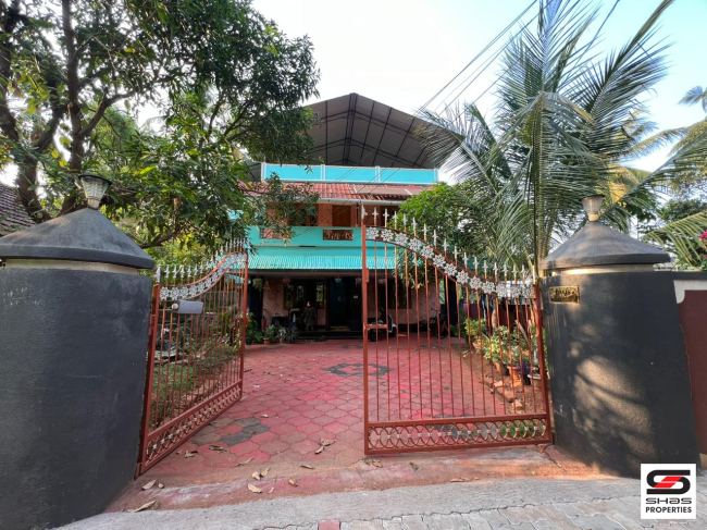5 BHK house for sale in Cheroor, Thrissur