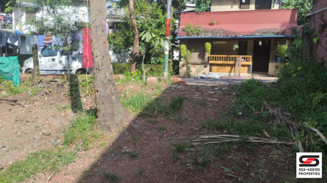 Commercial land for sale at Thazhe Chovva, Kannur