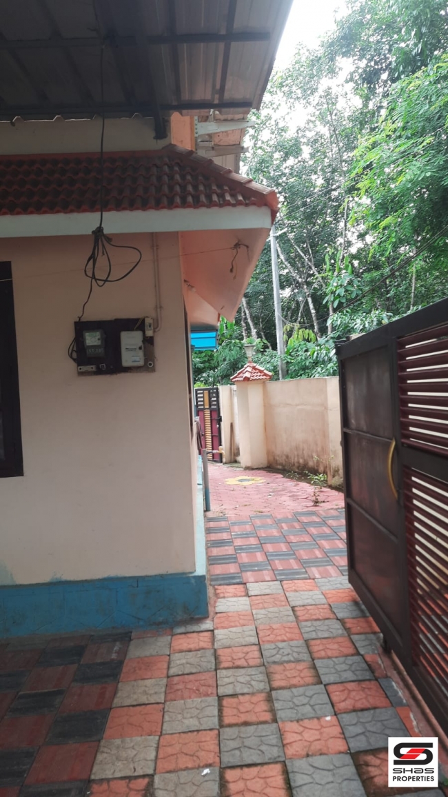 House for sale at Ayoor, Kollam