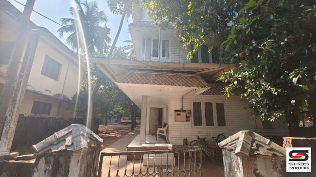 Land with house and godown for sale at Thalikkavu, Kannur