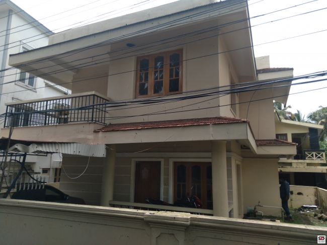 Commercial property for rent in Kochi, Kadavanthara