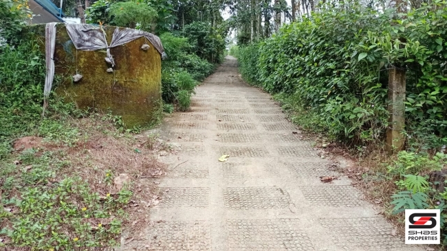 Plot for sale at Kenichira, Wayanad