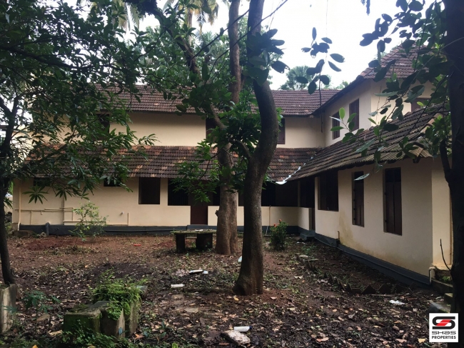 Commercial House for rent at Ollur, Thrissur