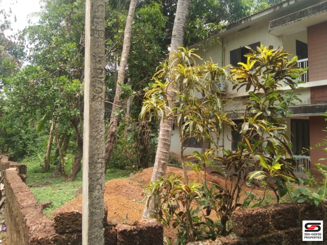 House plot with a house for sale at Mele chovva, Kannur