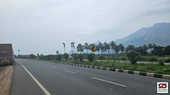 NH facing land for rent in Walayar, Palakkad
