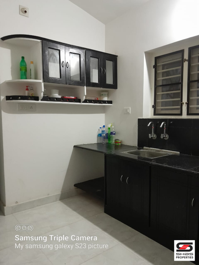 2 BHK house for sale in Muttikulangara, Palakkad