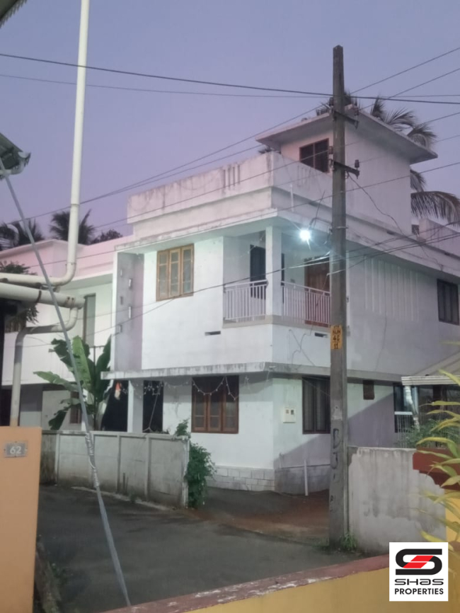 House in Thrissur below 35 lakhs for sale