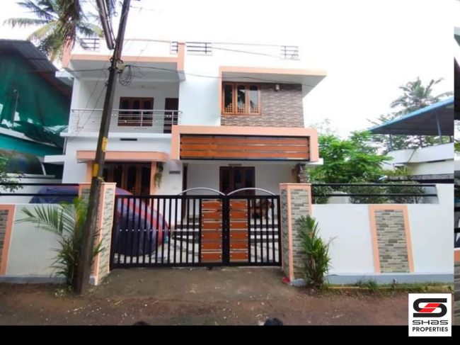 4 BHK house for sale in Kanimangalam, Thrissur