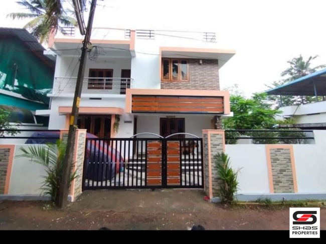 4 BHK house for sale in Kanimangalam, Thrissur