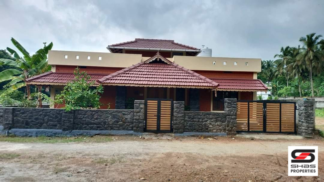 3 BHK house for sale in Dhoni, Palakkad