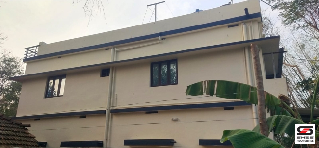 4 BHK house for sale in Mathur, Palakkad