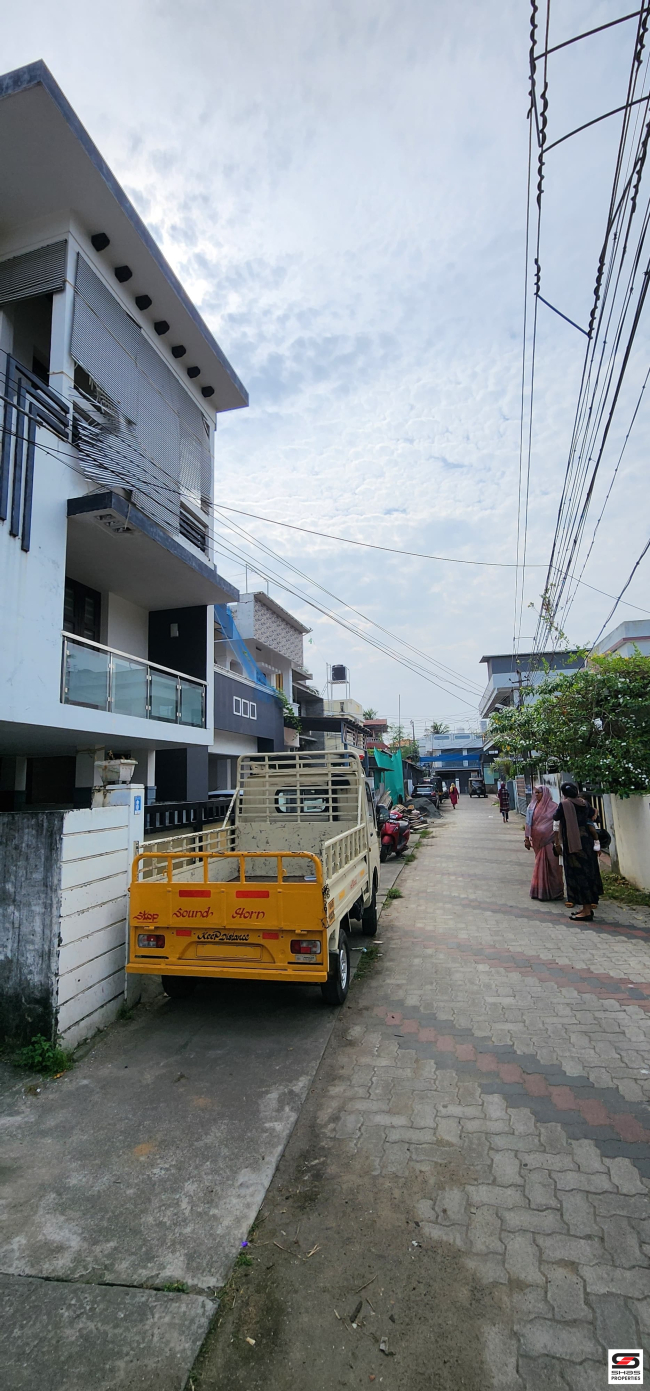 Independent 3 BHK house for sale in Palluruthy, Kochi