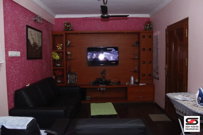 Furnished 2 BHK flat for sale in Punkunnam, Thrissur