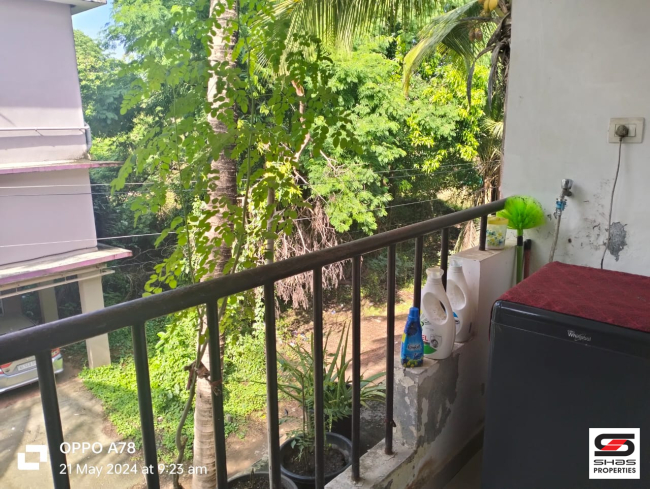 Furnished flat under 25 lakhs for sale in Poochatty, Thrissur