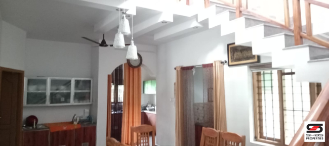 4 BHK house for sale in Wadakkanchery, Thrissur