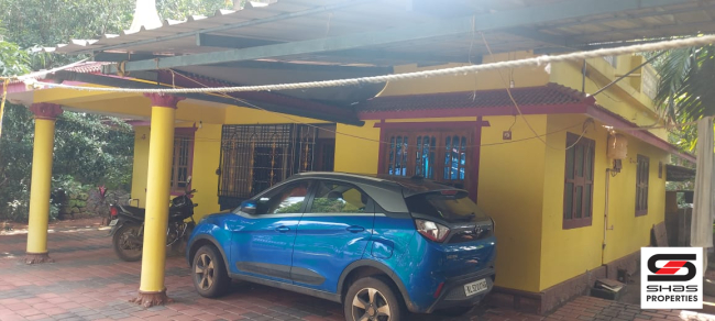 4 BHK house for sale in Vadanamkurussi, Palakkad