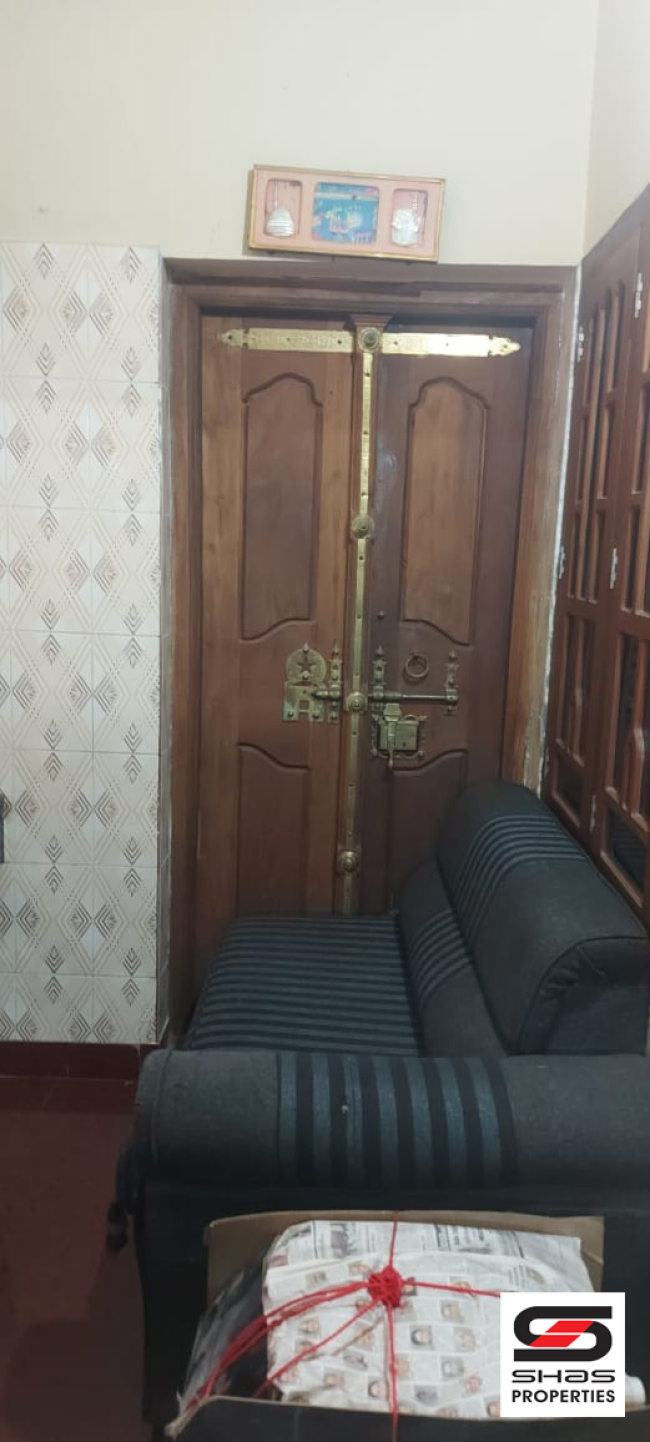 4 BHK house for sale in Vadanamkurussi, Palakkad