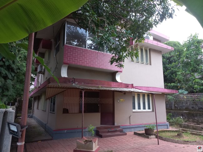 3 BHK house for sale in Robinson Road, Palakkad