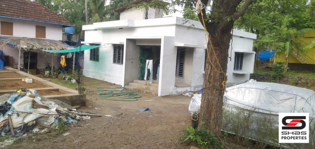 House underconstruction for sale at Wadakkanchery, Thrissur