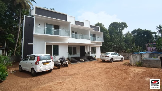 4 BHK villa for sale near Chottanikkara, Kochi