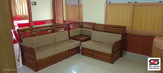 Furnished 3 BHK flat for sale in Punkunnam, Thrissur