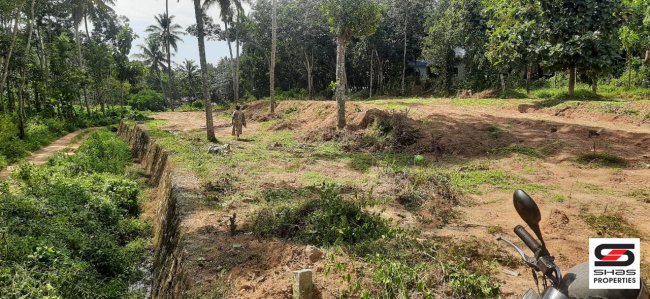 House plot for sale in Attingal, Trivandrum