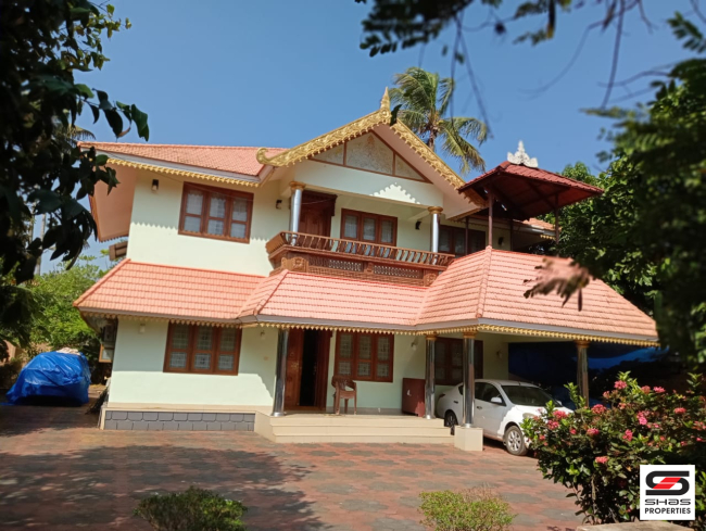 4 BHK house for sale in Palakkal, Thrissur