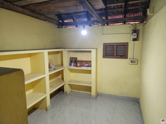 Farmland with house for sale near Gopalapuram, Palakkad