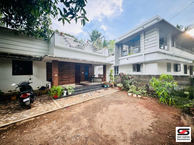 2 BHK house for sale in Mundur, Palakkad